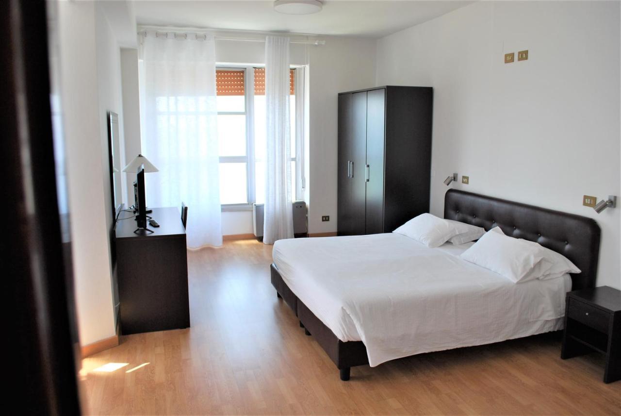 Park Hotel Mar Grande Taranto Ngoại thất bức ảnh