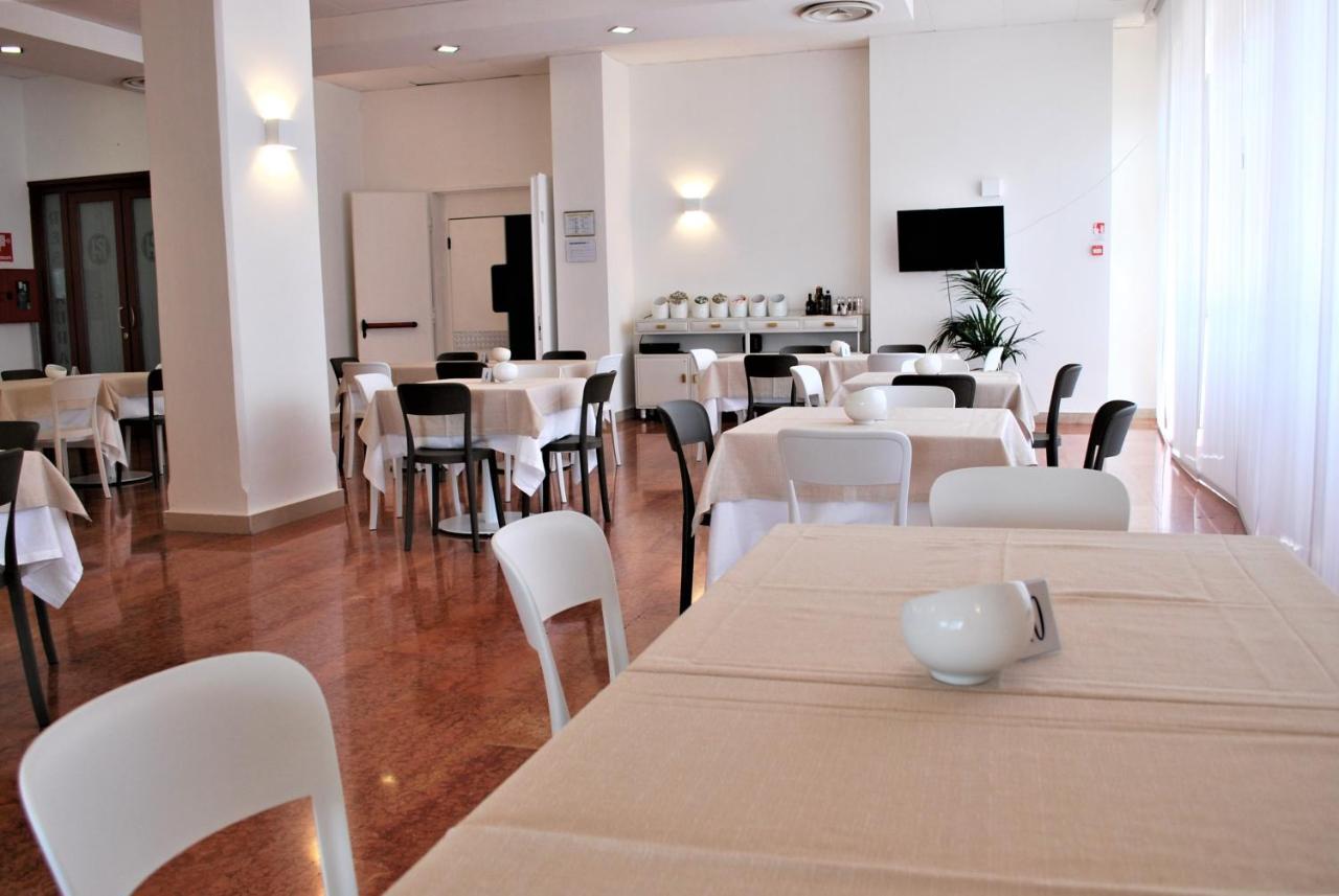 Park Hotel Mar Grande Taranto Ngoại thất bức ảnh
