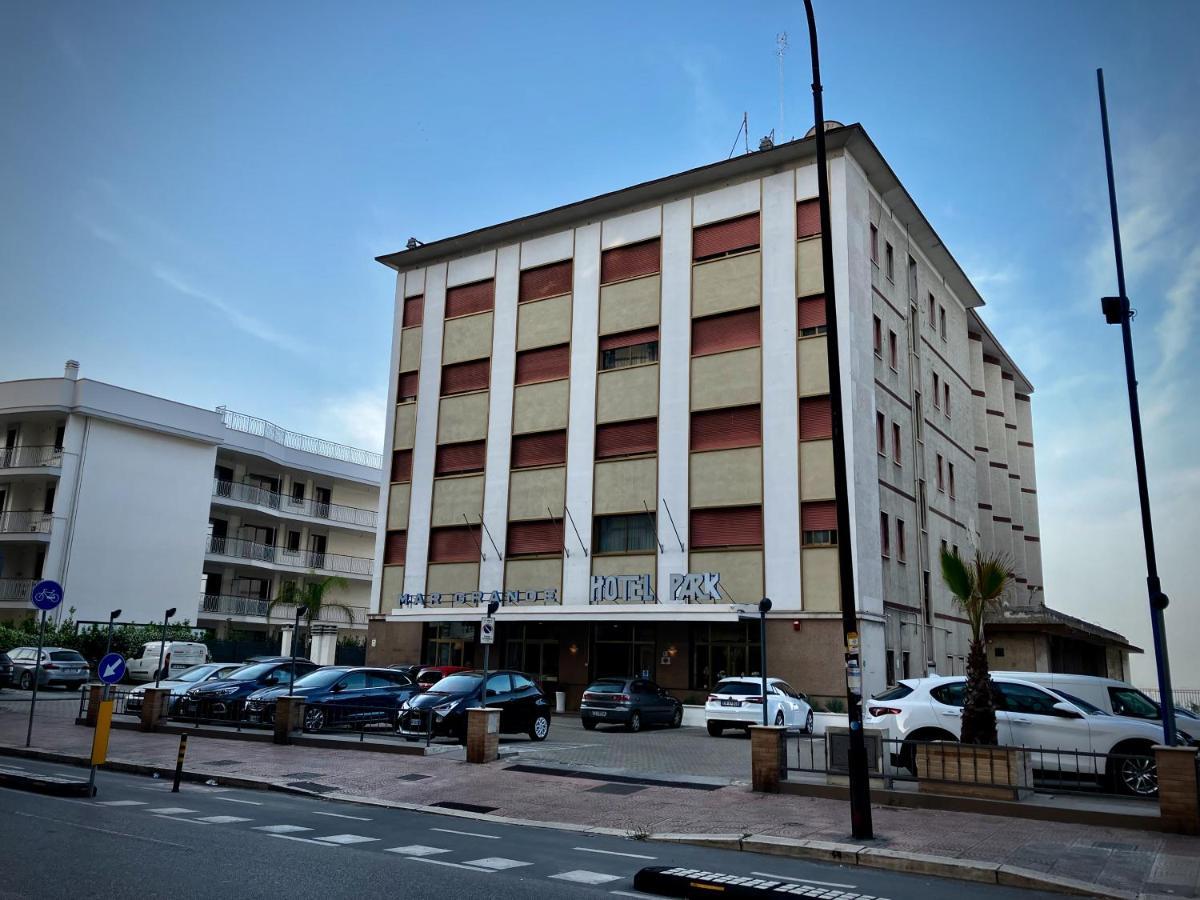 Park Hotel Mar Grande Taranto Ngoại thất bức ảnh